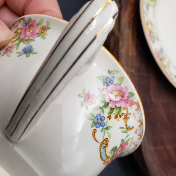 Vintage Edwin Knowles Hostess Cup, Berry Bowl & Bread Plate Trio – Floral Scroll - Picture 8 of 12